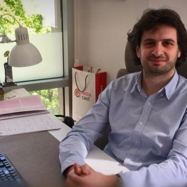Asım Bayrak Fotoğrafı